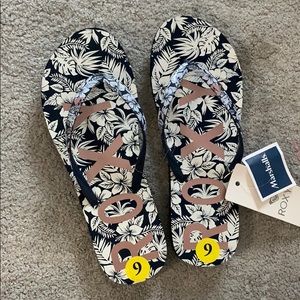 roxy flip flops
